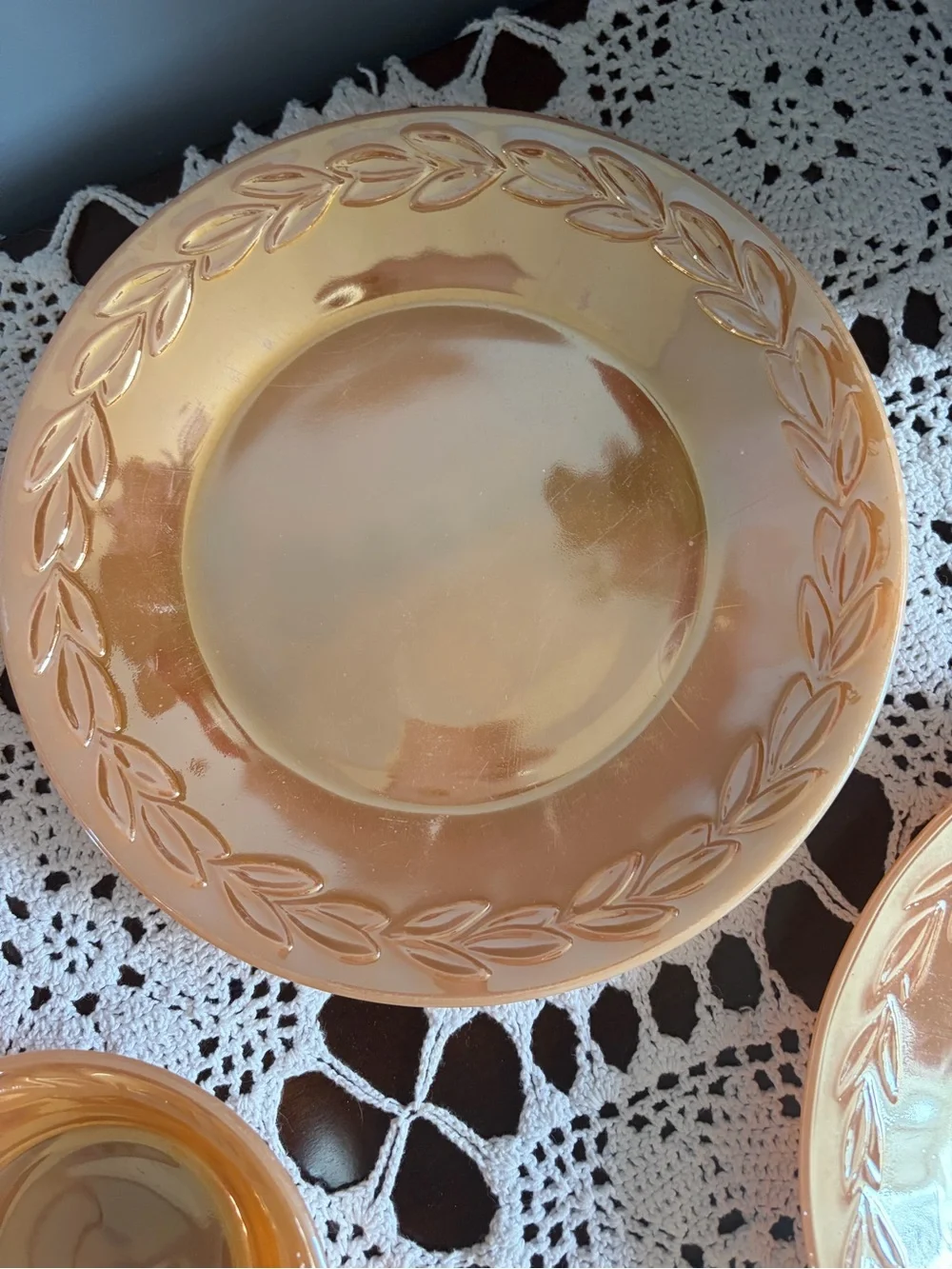 Fire King Peach Luster Laurel 4 Dessert Bowls/2 Plates/ 1 Pink Swirl